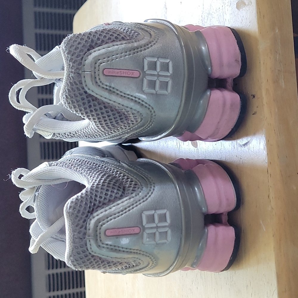 NIKE SNEAKERS - Picture 6 of 14